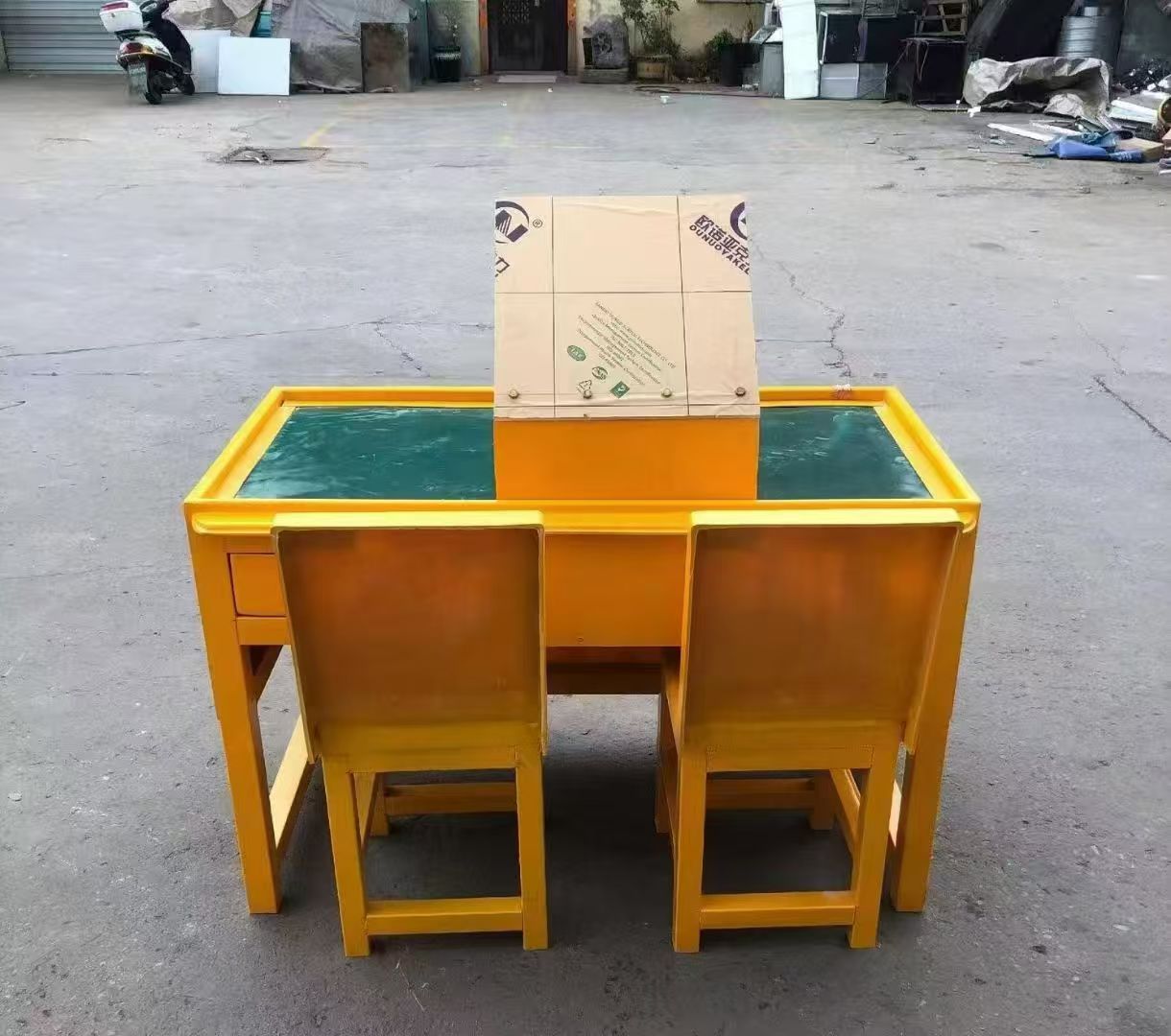 灌云防静电导通桌井下煤矿火工品发放桌：危险品流转的安全守护者